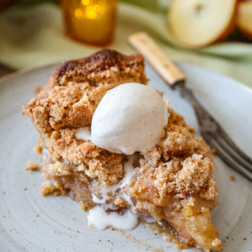 Apple Pie - Gluten Free Recipe with Crumb Topping