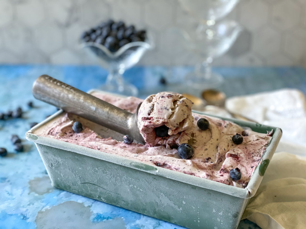A Scoop of Easy Fresh Blueberry Ice Cream