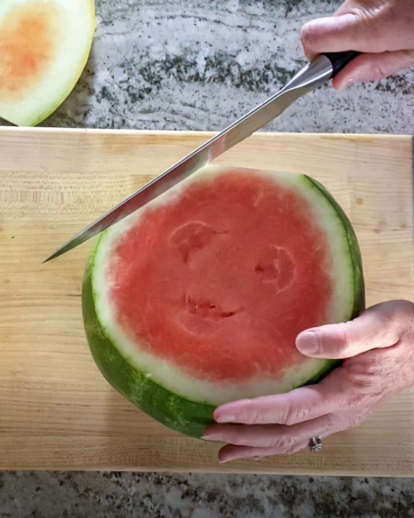 How to Make a Fresh Watermelon Cake - Step 2