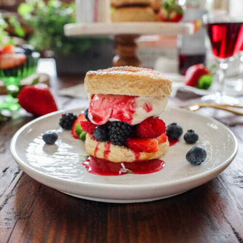 Berry shortcake with red wine syrup